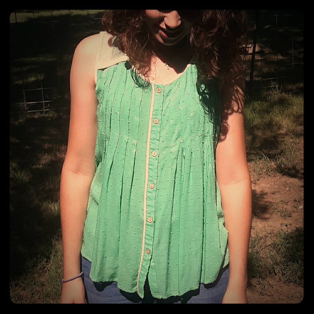 Miss Me Sleevless Top